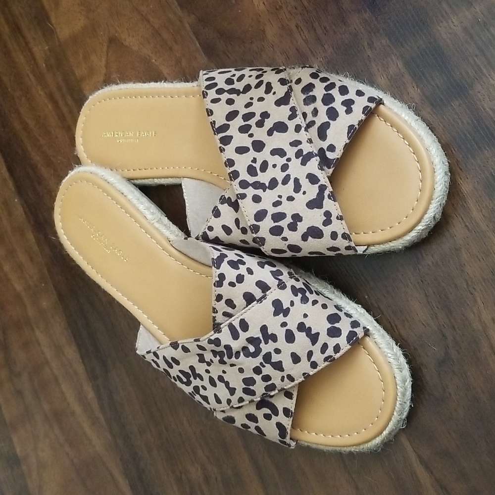 American Eagle Outfitters  Slip on Animal Print Sandals Size 7
